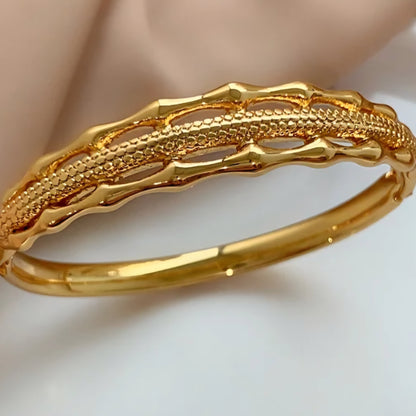 Bracelete Lorena em aço inoxidável dourado