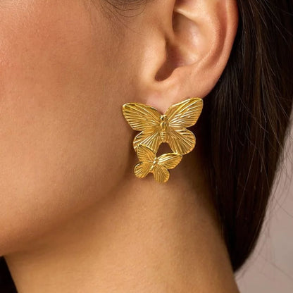 Brinco 2 Borboletas Tereza folheado a ouro 18k