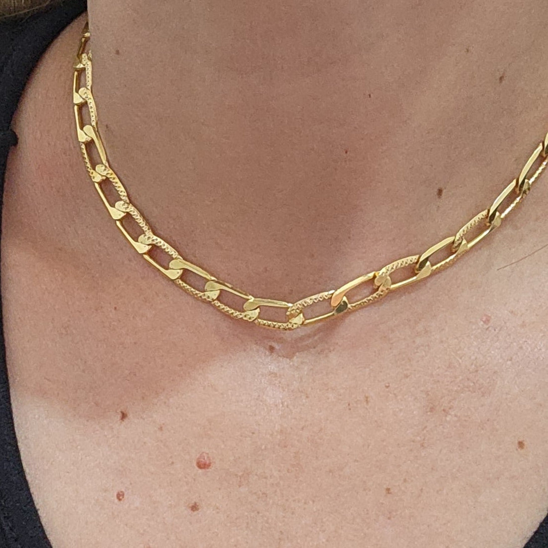 Colar choker Rafaelle folheado a ouro 18k